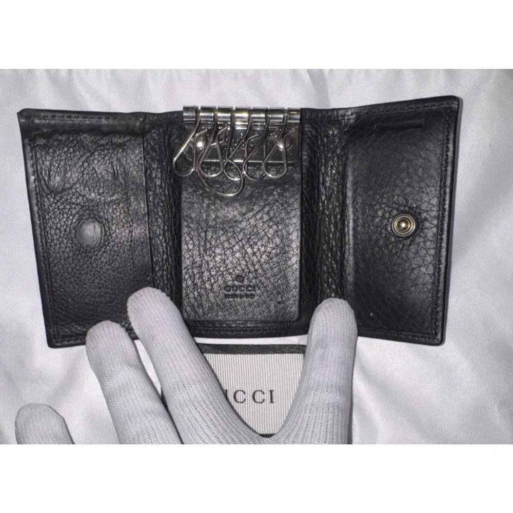 A07. Gucci Black leather interlocking GG 6-Key/Card case w/ Sherry line detail - Picture 2 of 3